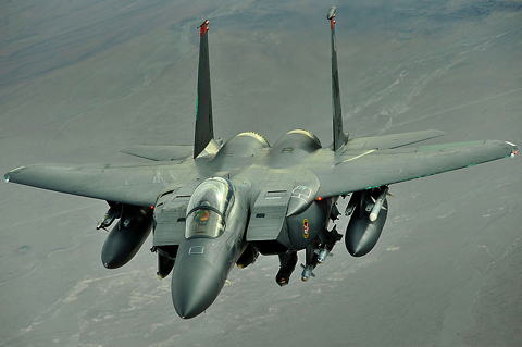 1024px-F-15E_on_patrol_over_Afghanistan_-_081107-F-7823A-141.jpg