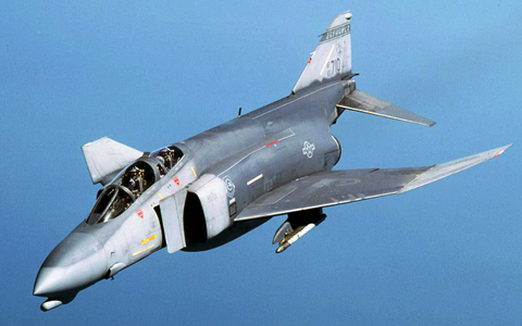 184th_Fighter_Group_-_McDonnell_F-4D-28-MC_Phantom_66-0710 copy.jpg