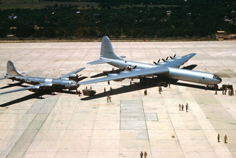 B-36aarrivalcarswell1948-1 copy.jpg