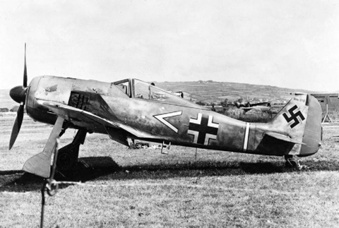 Fw_190A-3_JG_2_in_Britain_1942.jpg