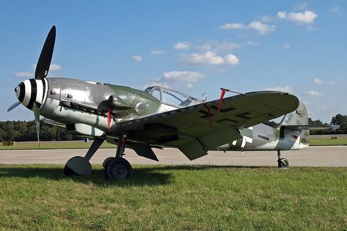 800px-Bf109_G10_1.jpg