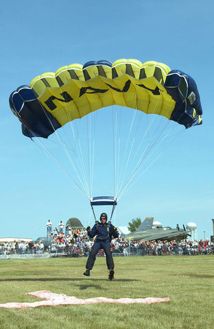 800px-USN_parachute_demo_team_at_Minot_AFB.jpg